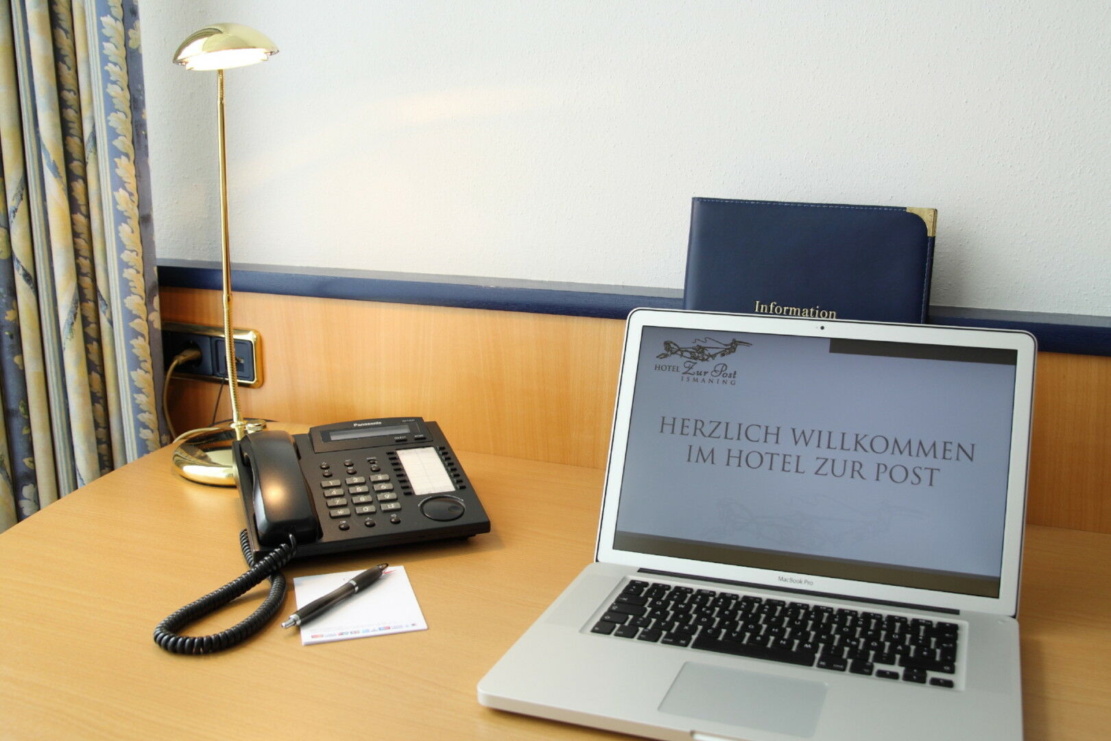 Hotel Zur Post Ісманінг Номер фото